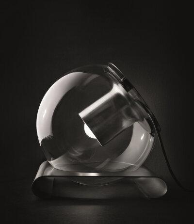 Oluce The Globe 228 kugelf&ouml;rmige Tischleuchte aus Glas E27 Fassung mit Ein/Aus-Schnurschalter