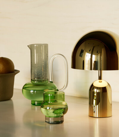 Tom Dixon Bell Portable goldene LED Akku-Tischleuchte