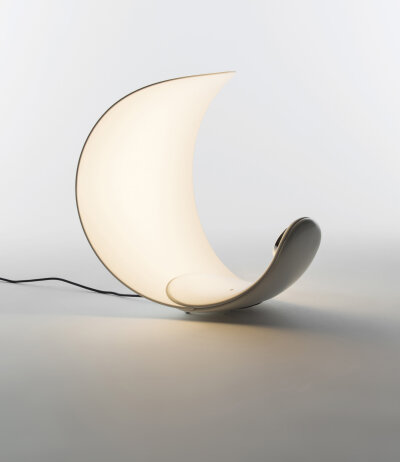 Luceplan Curl D76 elegante dimmbare LED-Tischleuchte indirektes Licht Design Sebastian Bergne